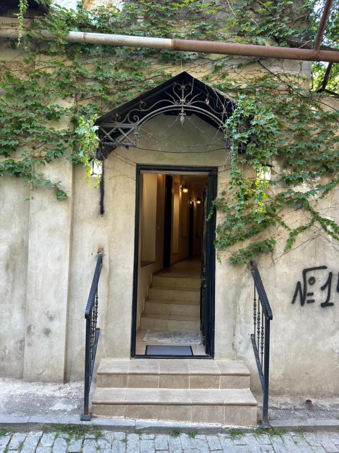 B&B Rooms Tbilisi Buitenkant foto