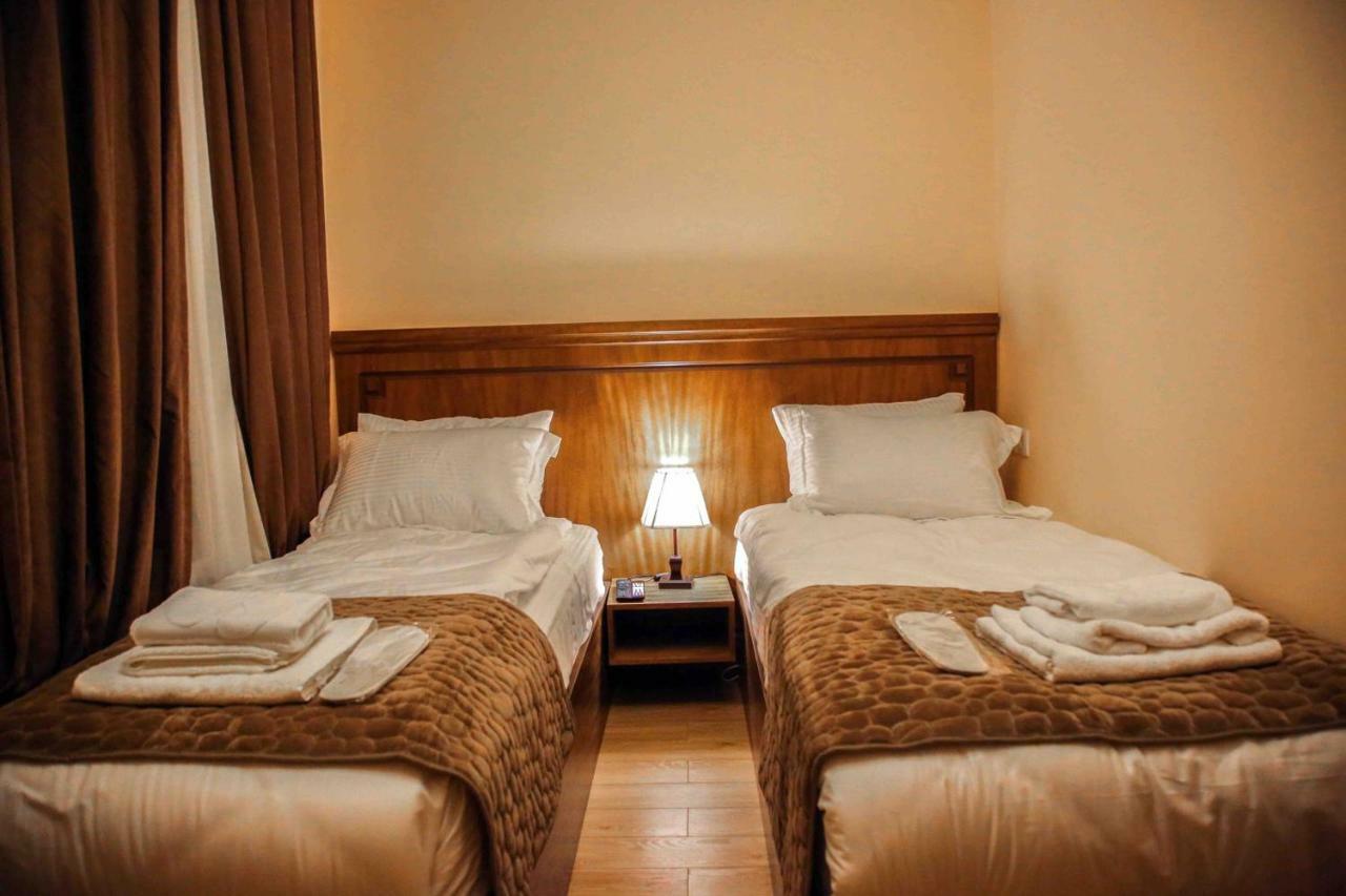 B&B Rooms Tbilisi Buitenkant foto
